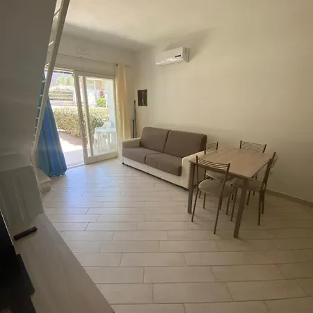 Casa Vacanze Costa Paradiso Con Giardino Privato E Clima